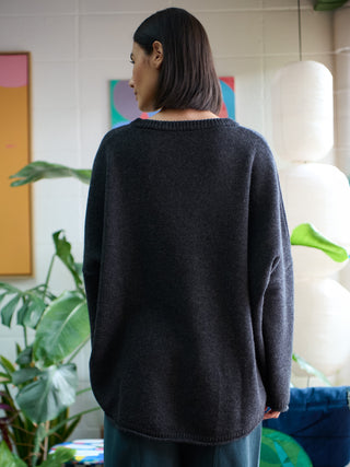 Mizumi - Merino Wool Bamboo Blend Oversized Jumper with Curved Back