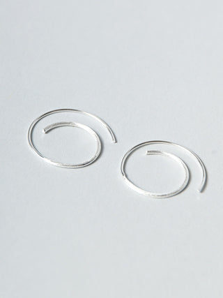Sterling Silver Thread Through Swirl Earrings - Forgotten Tribes